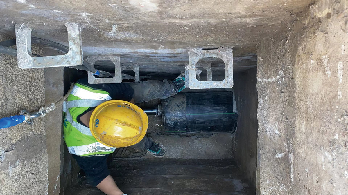 察隅HDPE短管内衬法